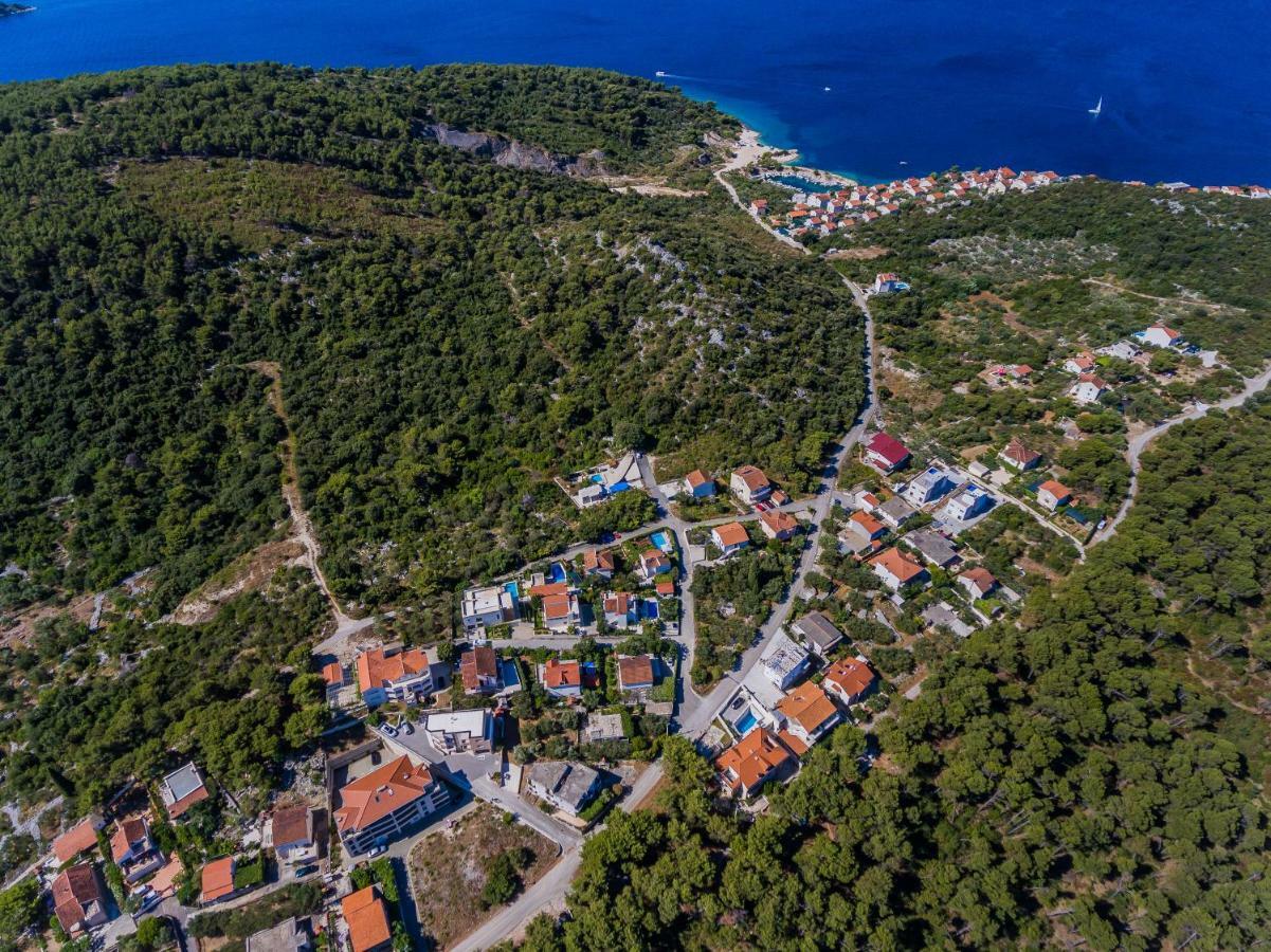 Apartments Mare Trogir Buitenkant foto