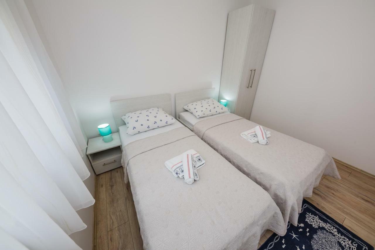 Apartments Mare Trogir Kamer foto