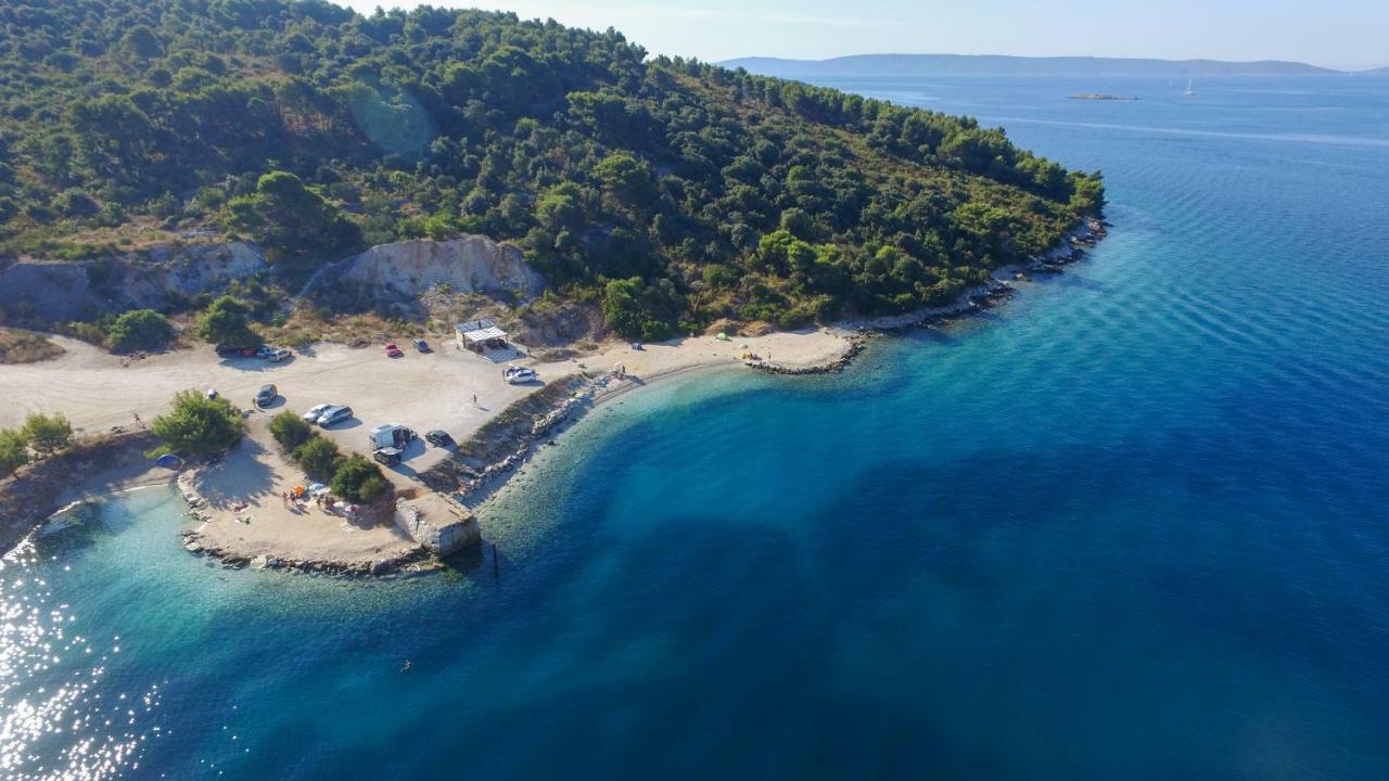 Apartments Mare Trogir Buitenkant foto